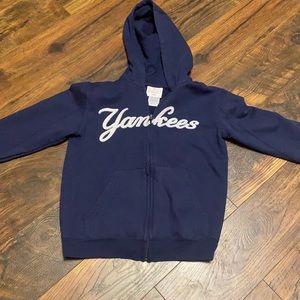 MLB Genuine Merchandise Yankees Youth Zip Up Hoodie